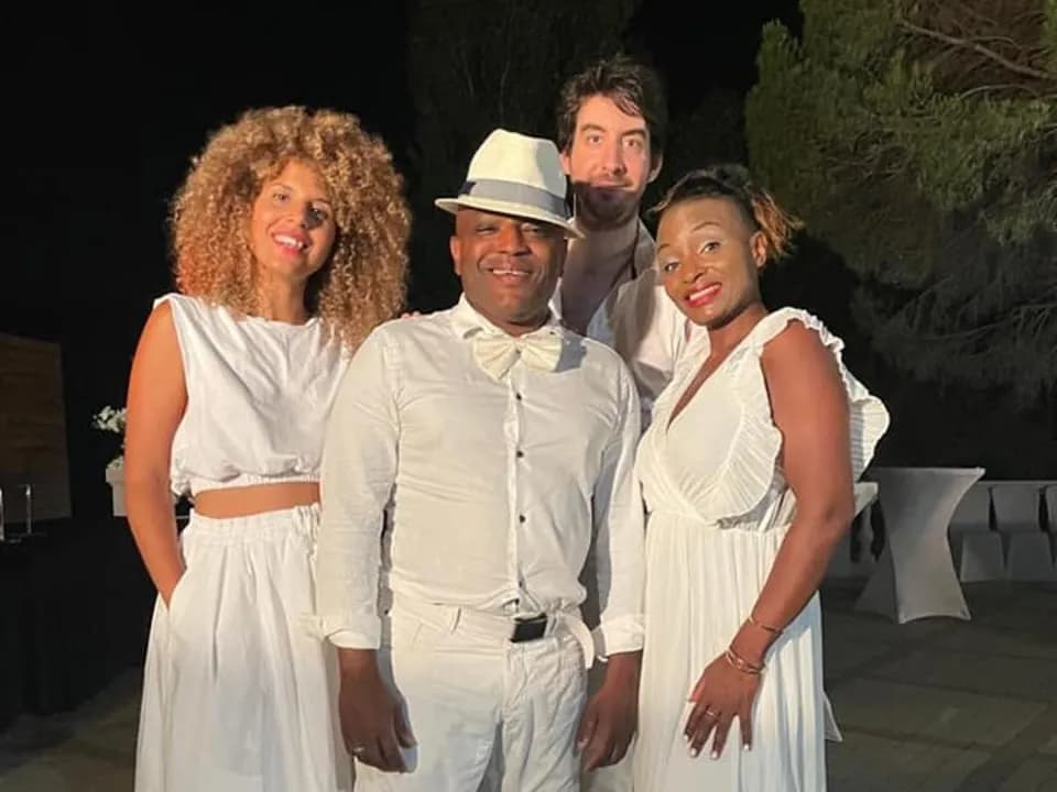 ANGEL VOICES SHOW TIME