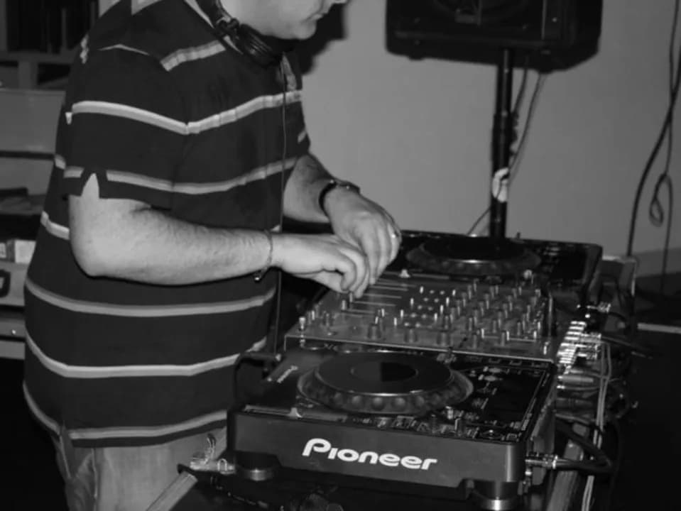 Photo 0