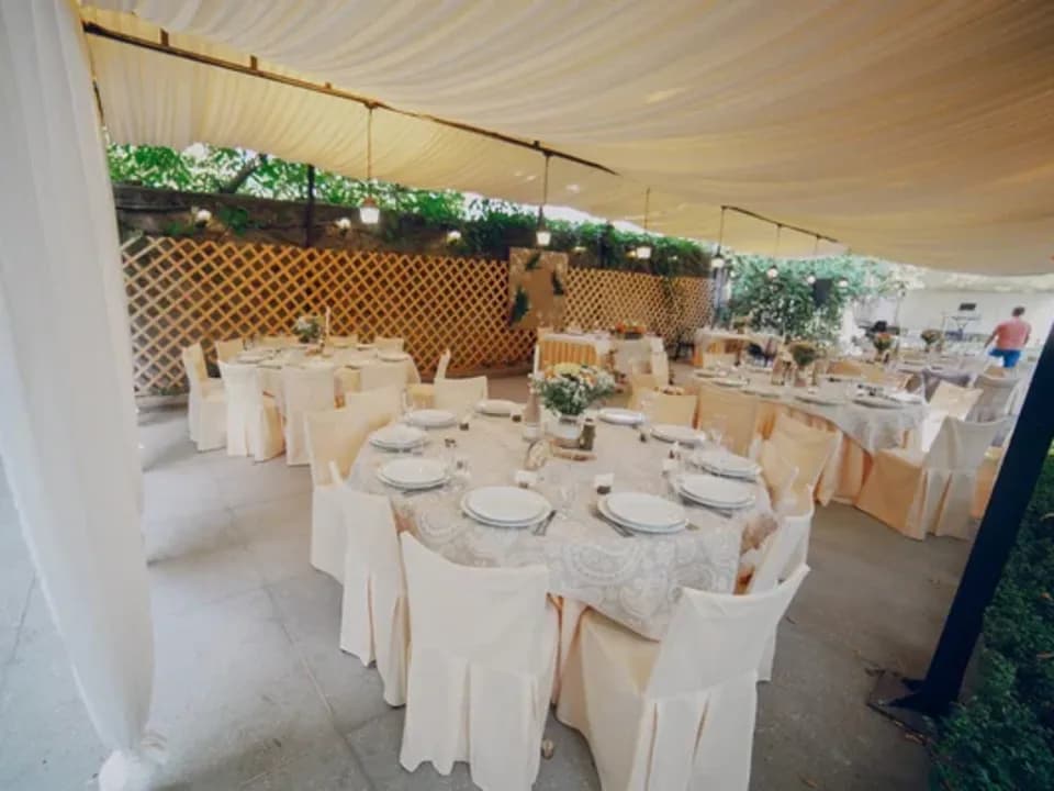 Photo 0