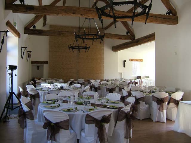 Photo 0