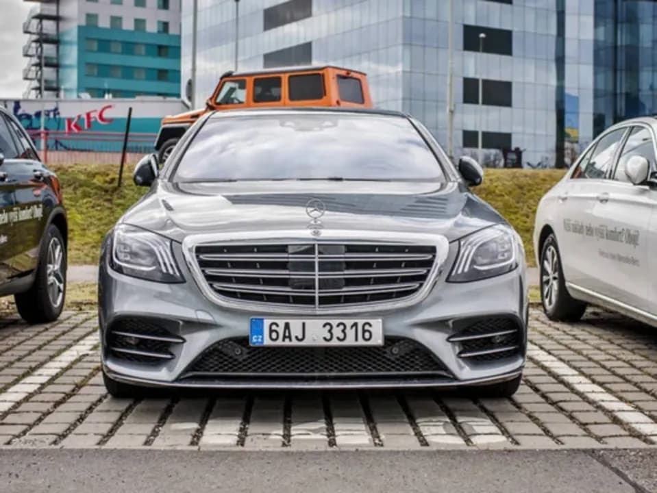 Photo 0