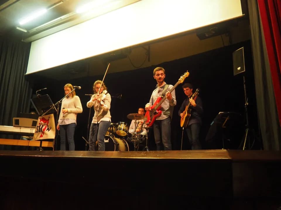 Photo 1