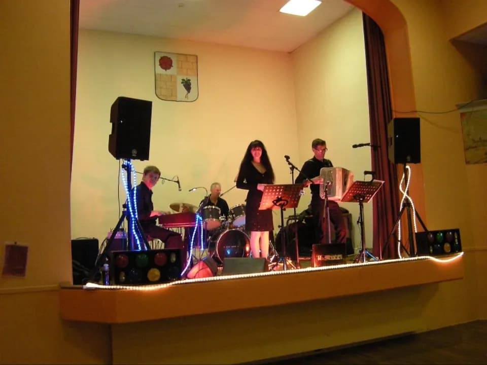 Photo 3