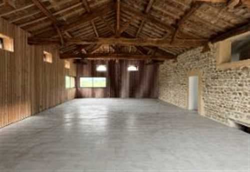 Photo 0