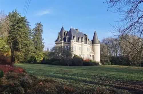 Photo 0