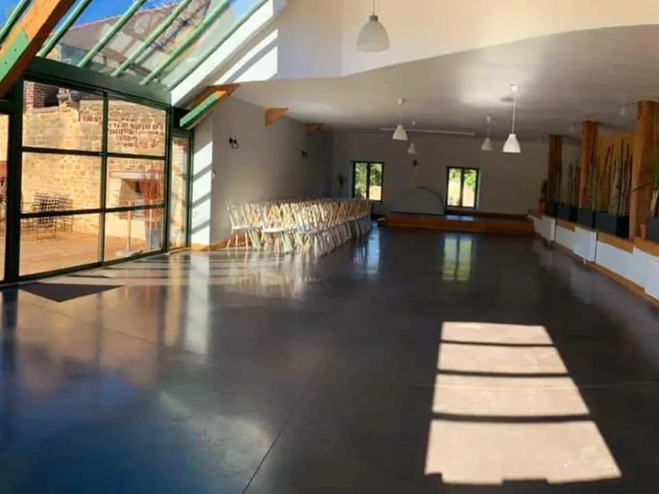 Photo 3