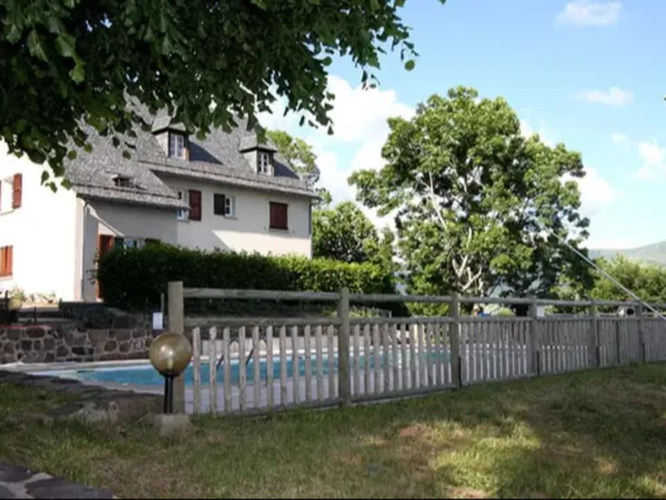 Photo 0