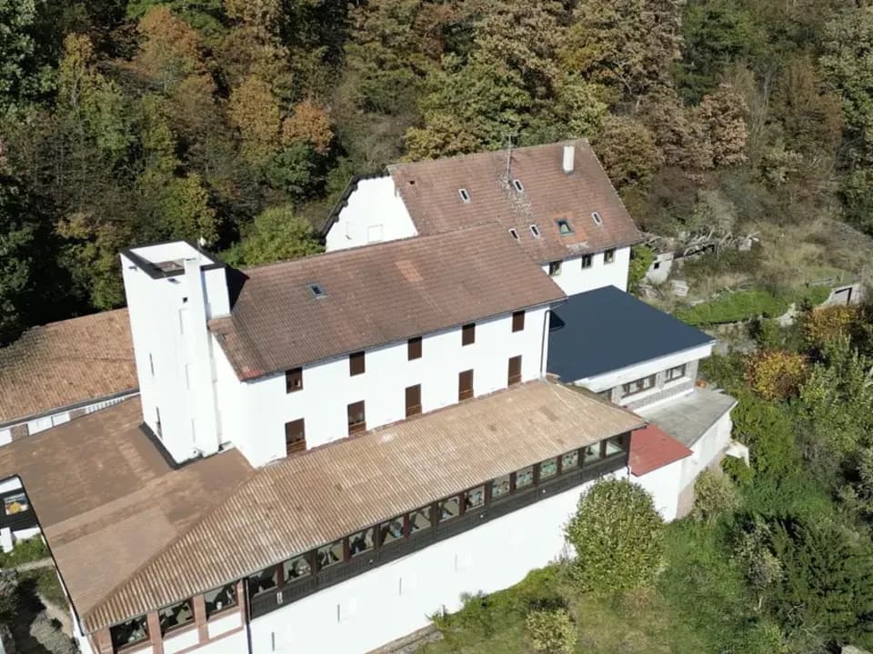 Photo 0