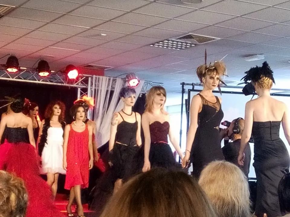 Photo 0