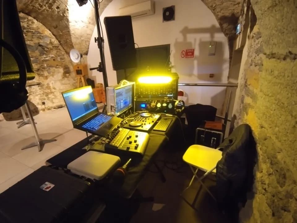 Photo 3