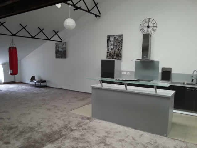 Photo 0