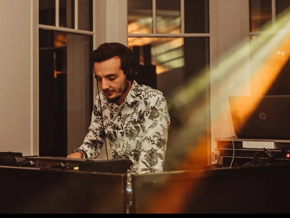 Photo 4