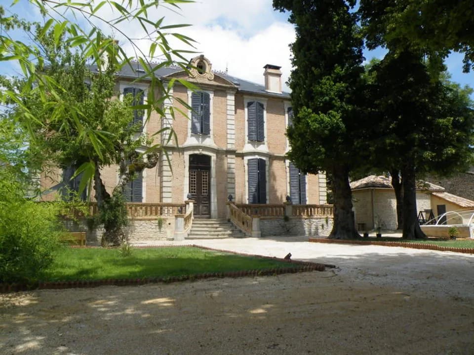 Photo 0