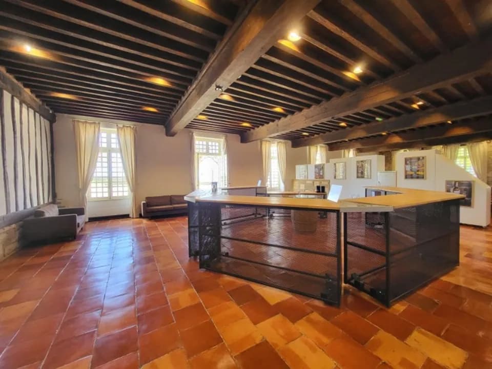 Photo 5