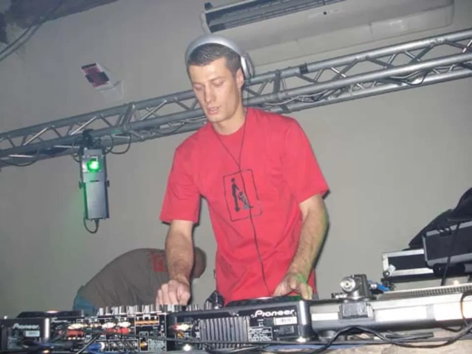 Photo 0