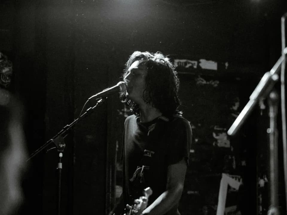 Photo 0
