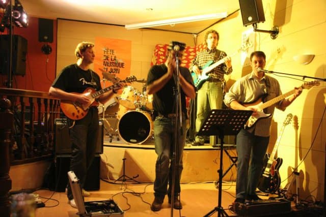 Photo 1
