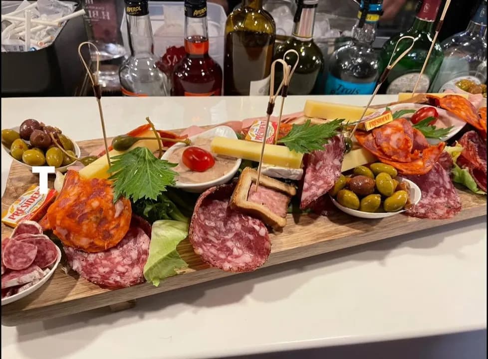 Photo 0