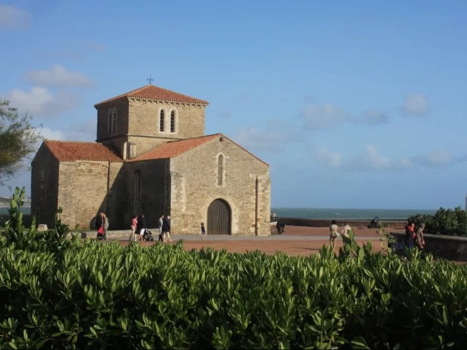 Photo 3