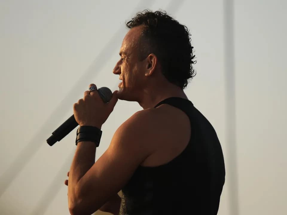 Photo 0