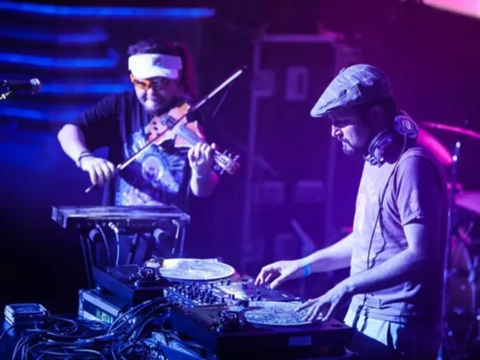 Photo 1
