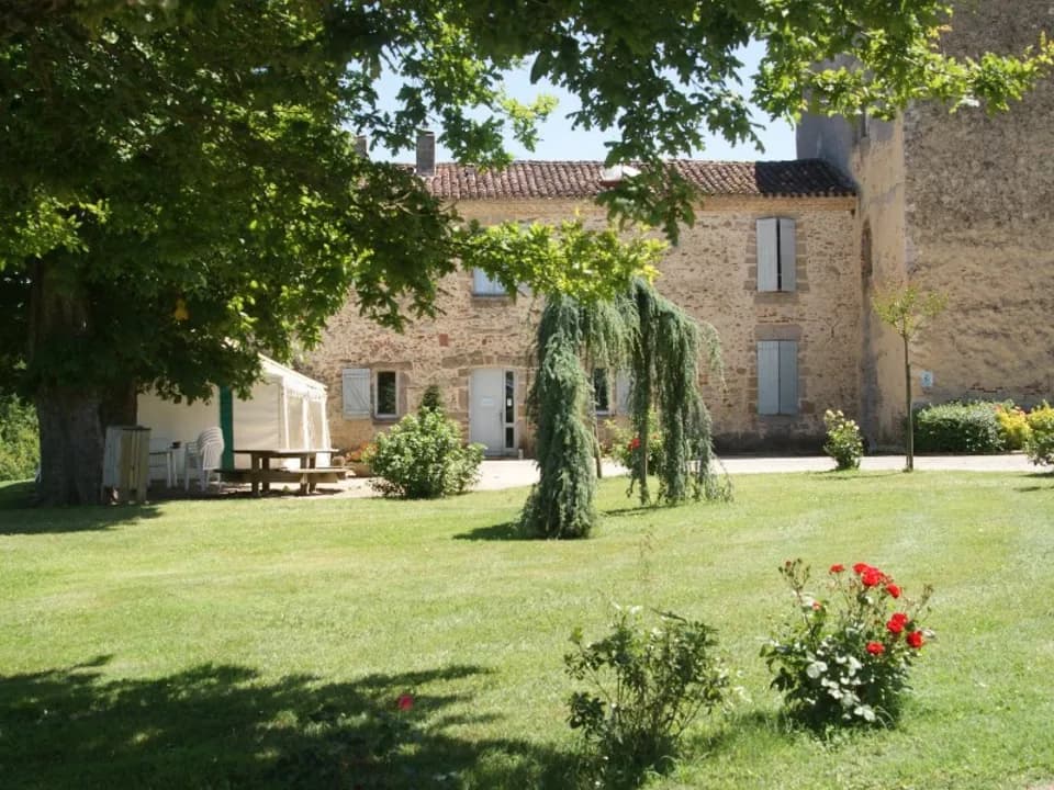 Photo 0