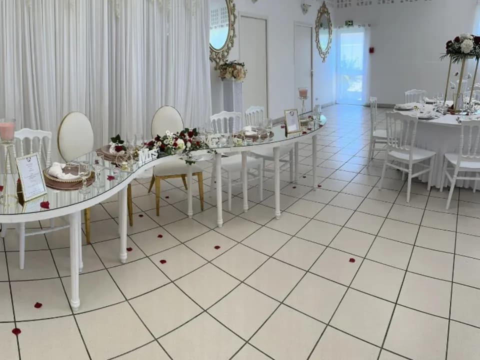 Photo 0
