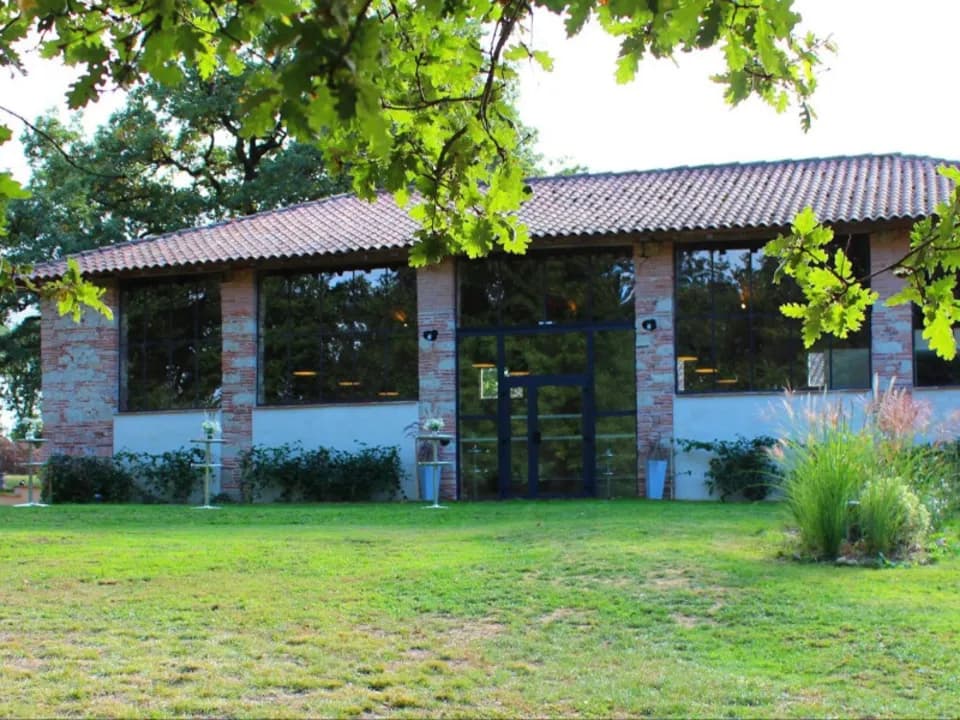 Photo 0