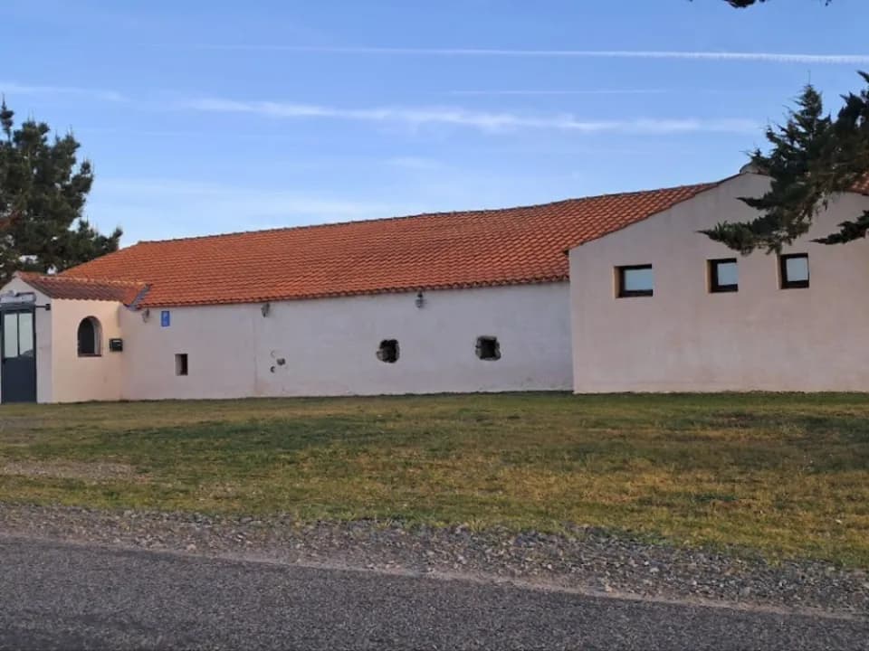 Photo 1