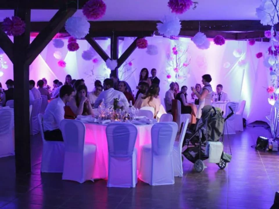 Photo 0
