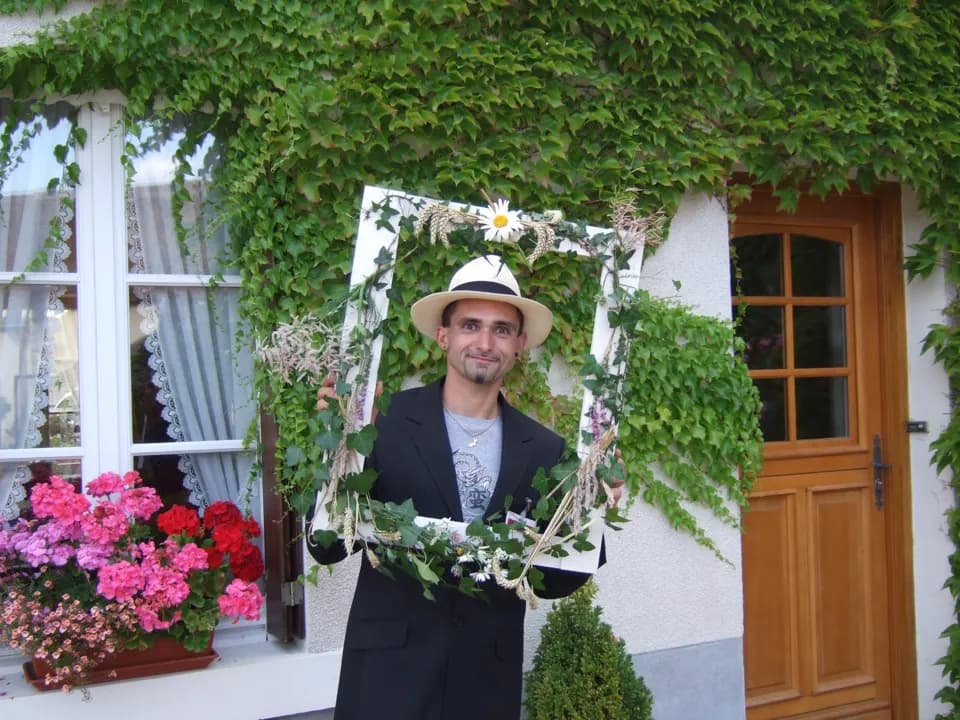 Photo 0