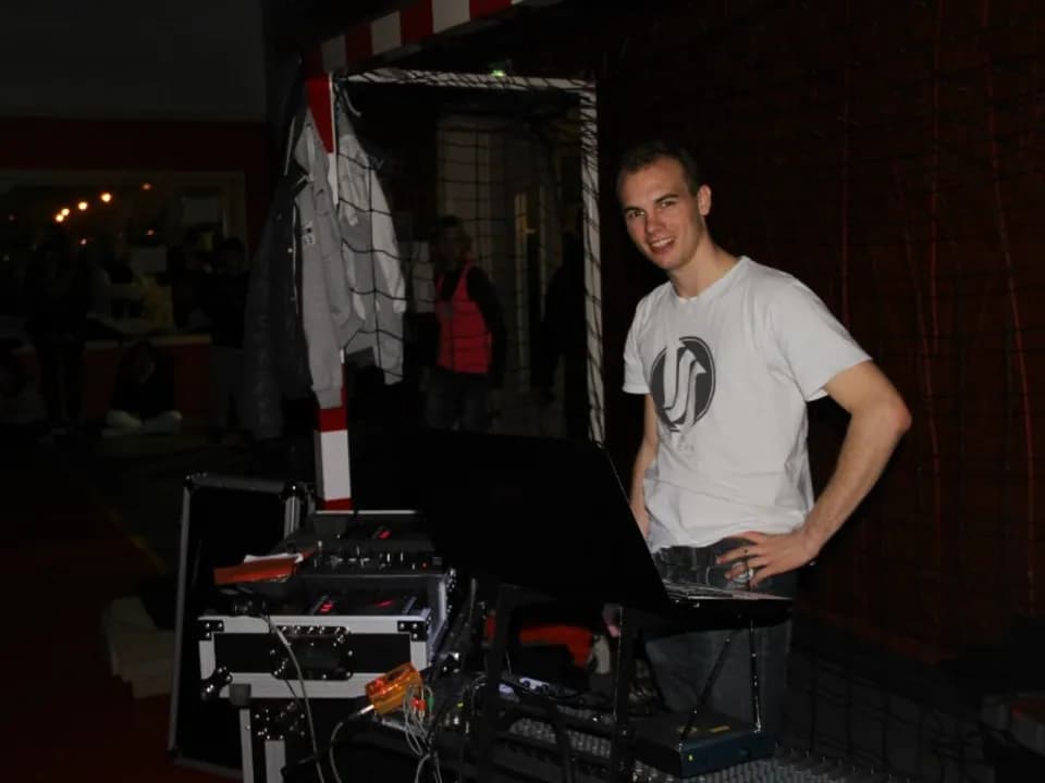 Photo 0