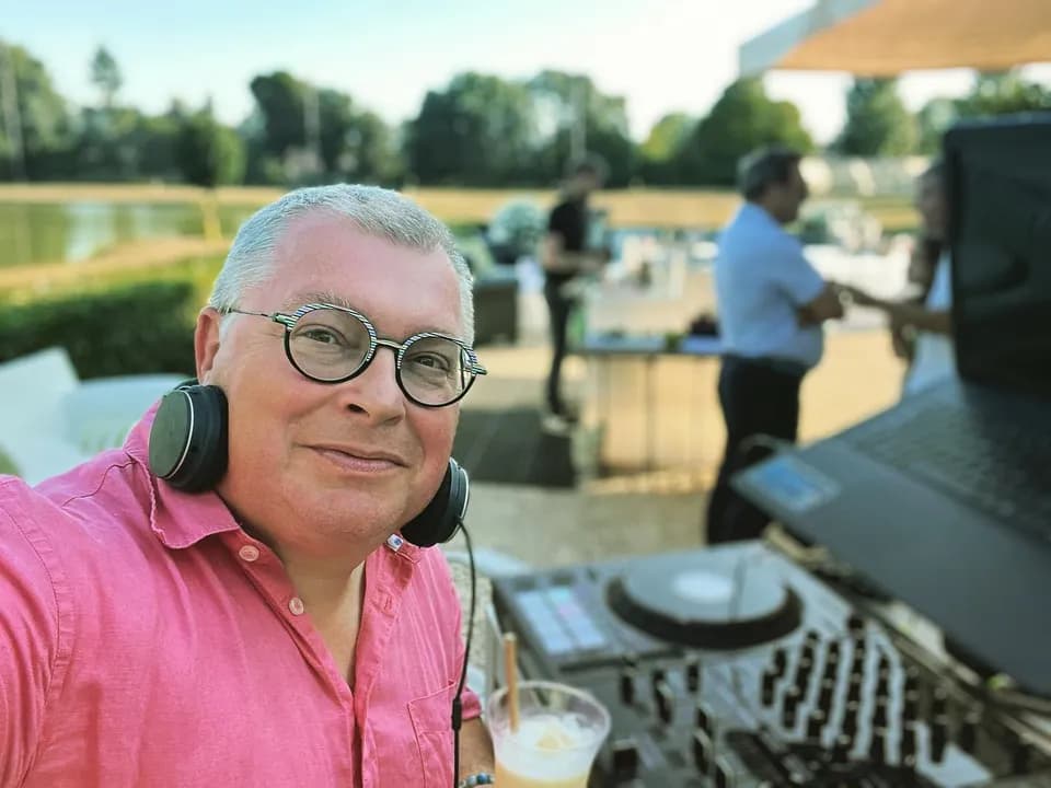 Photo 0