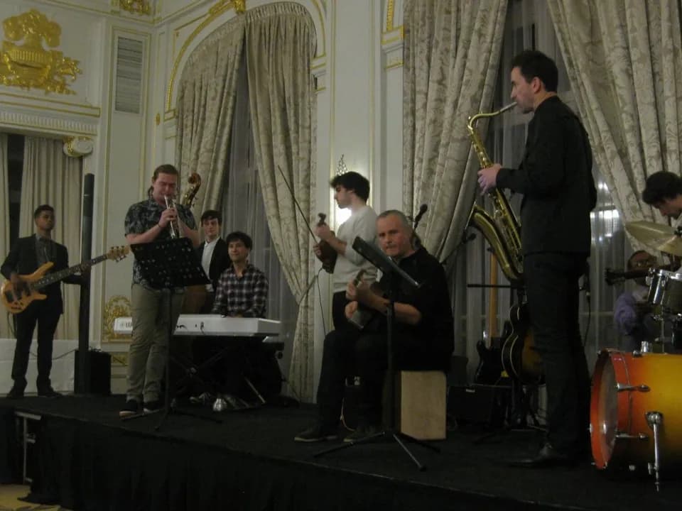 Photo 1