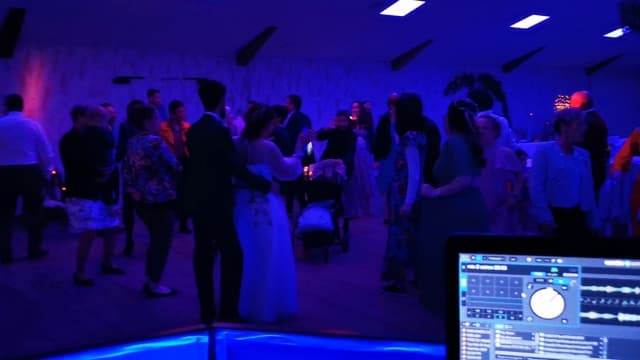 Photo 3