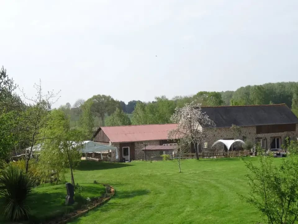 Photo 1