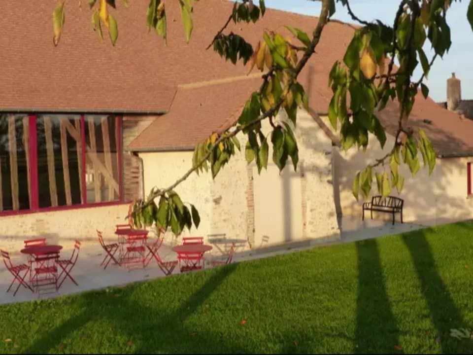 Photo 0