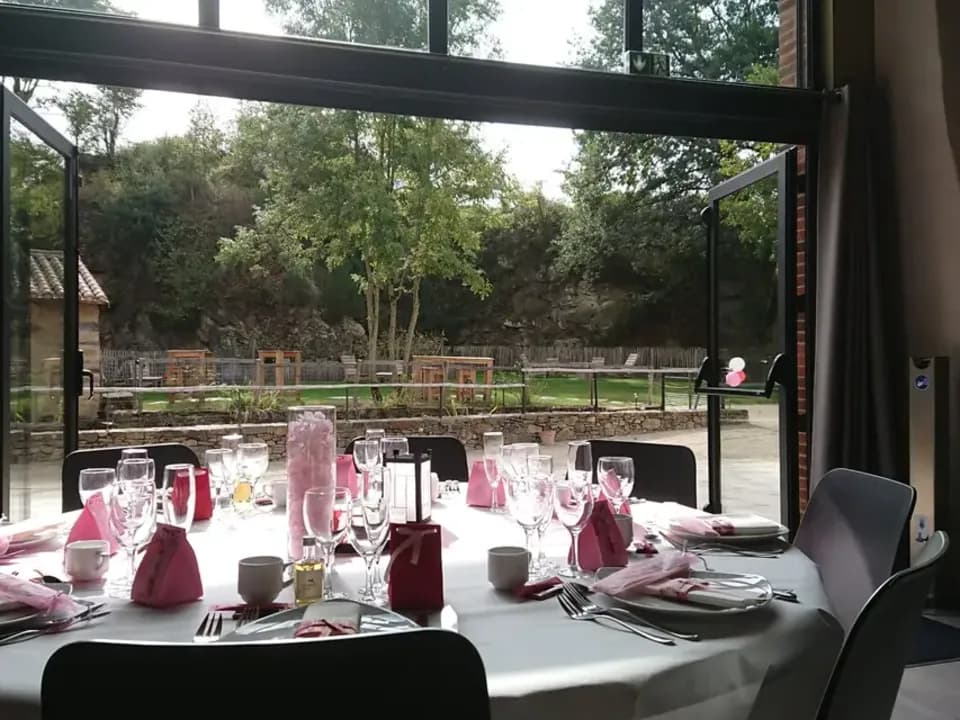 Photo 0