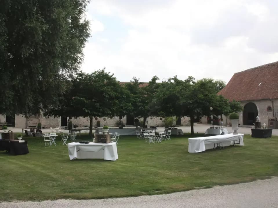 Photo 0