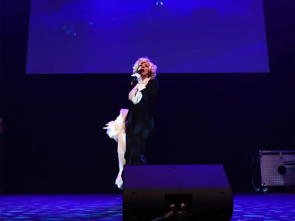Photo 4
