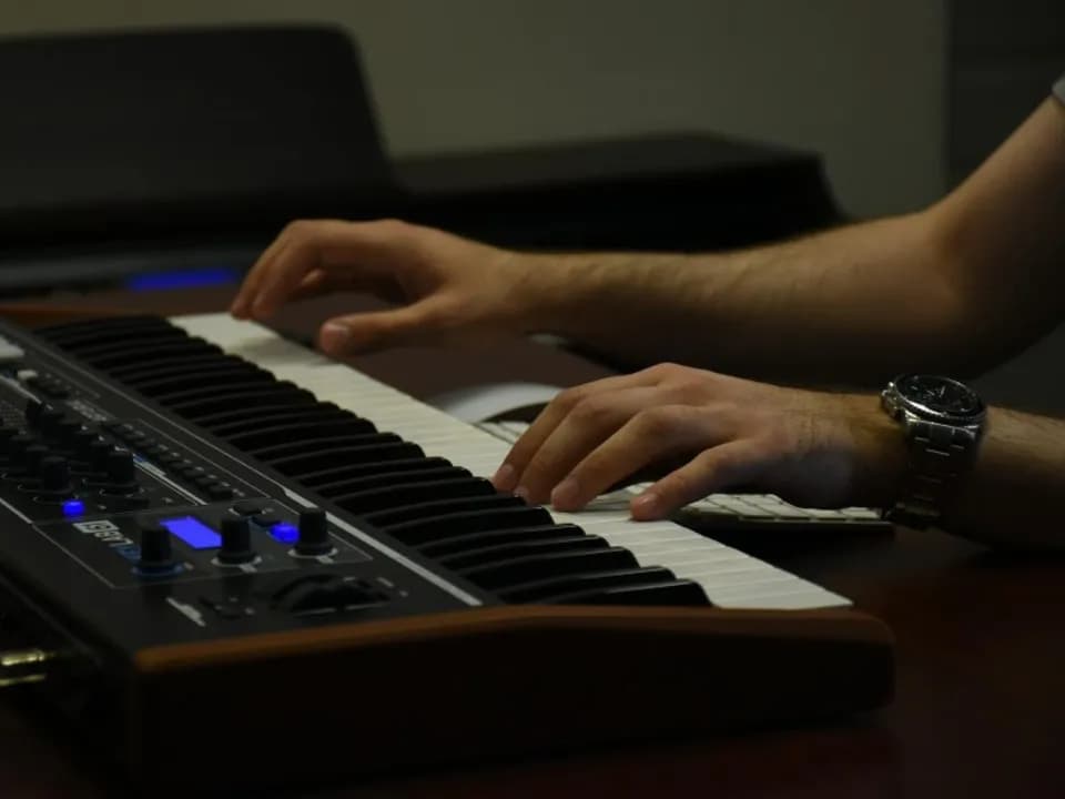 Photo 1