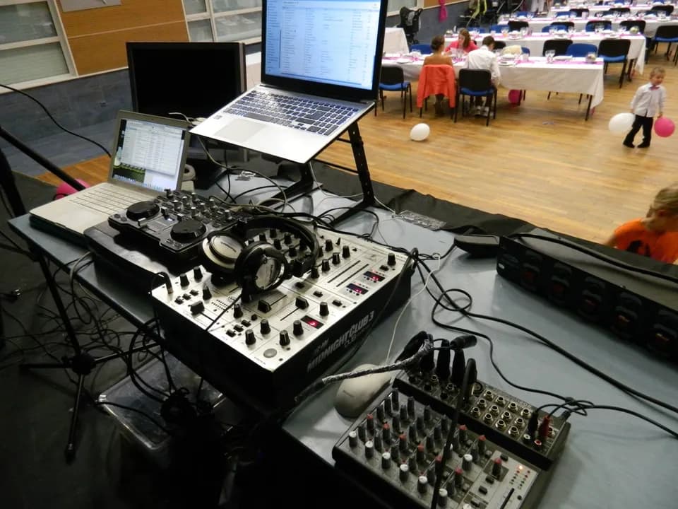 Photo 0