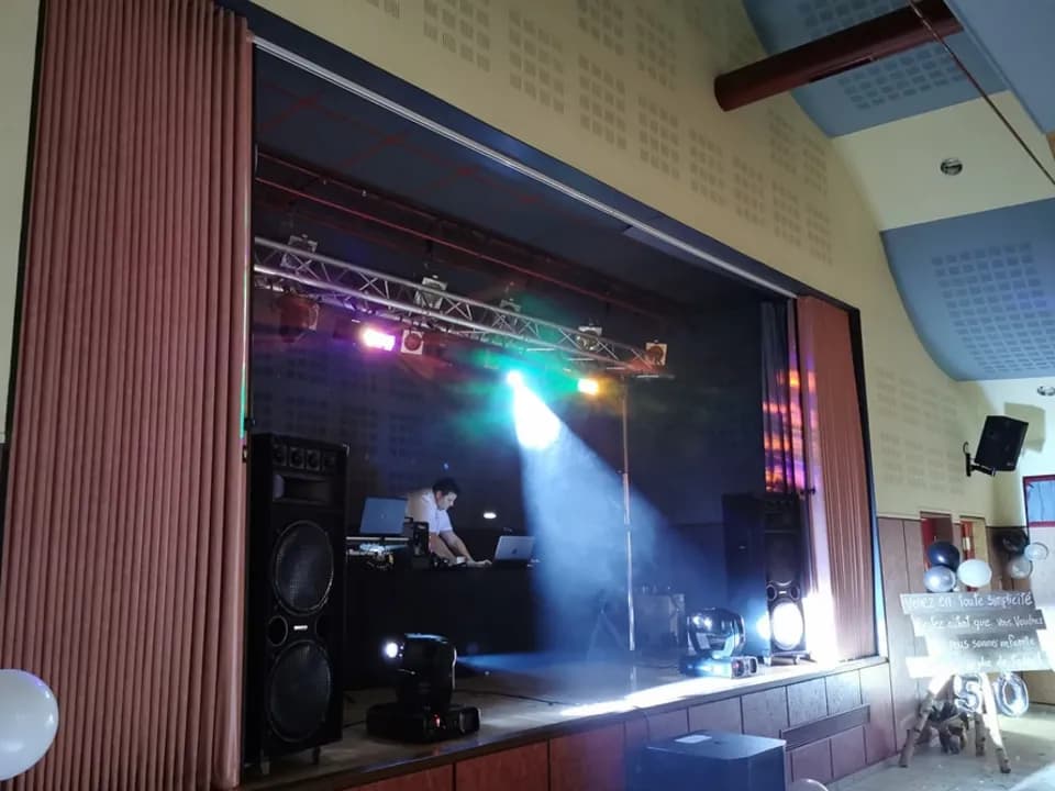 Photo 0