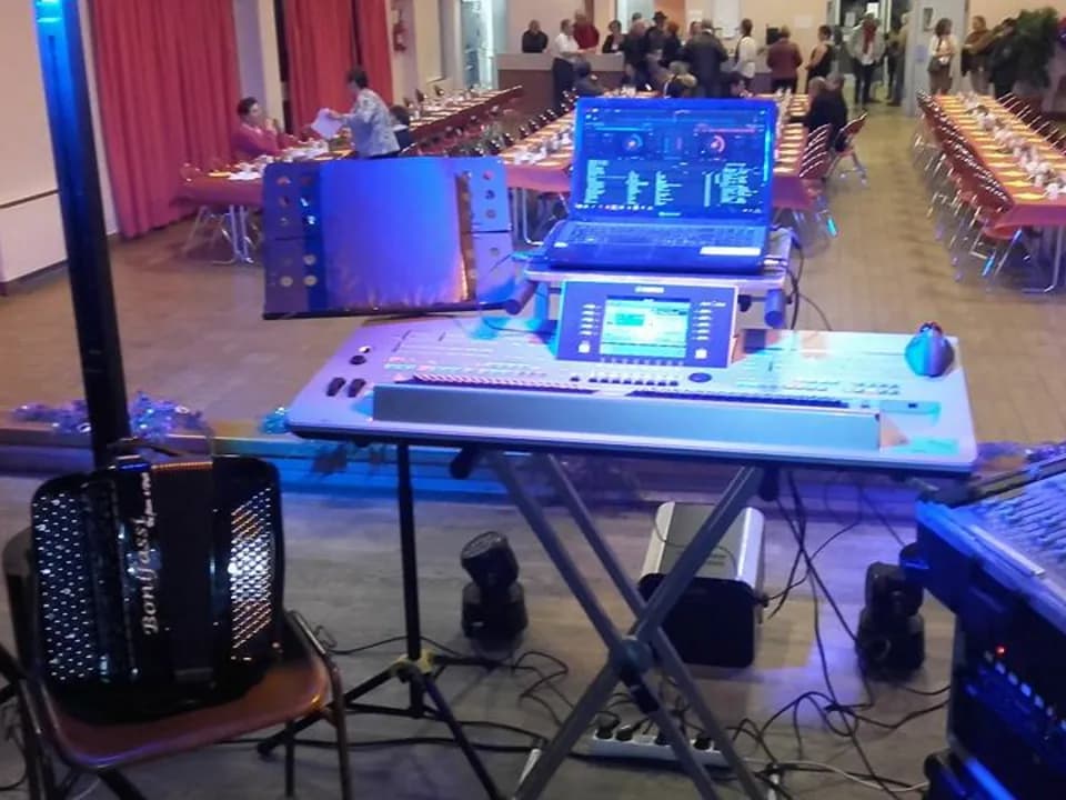 Photo 0