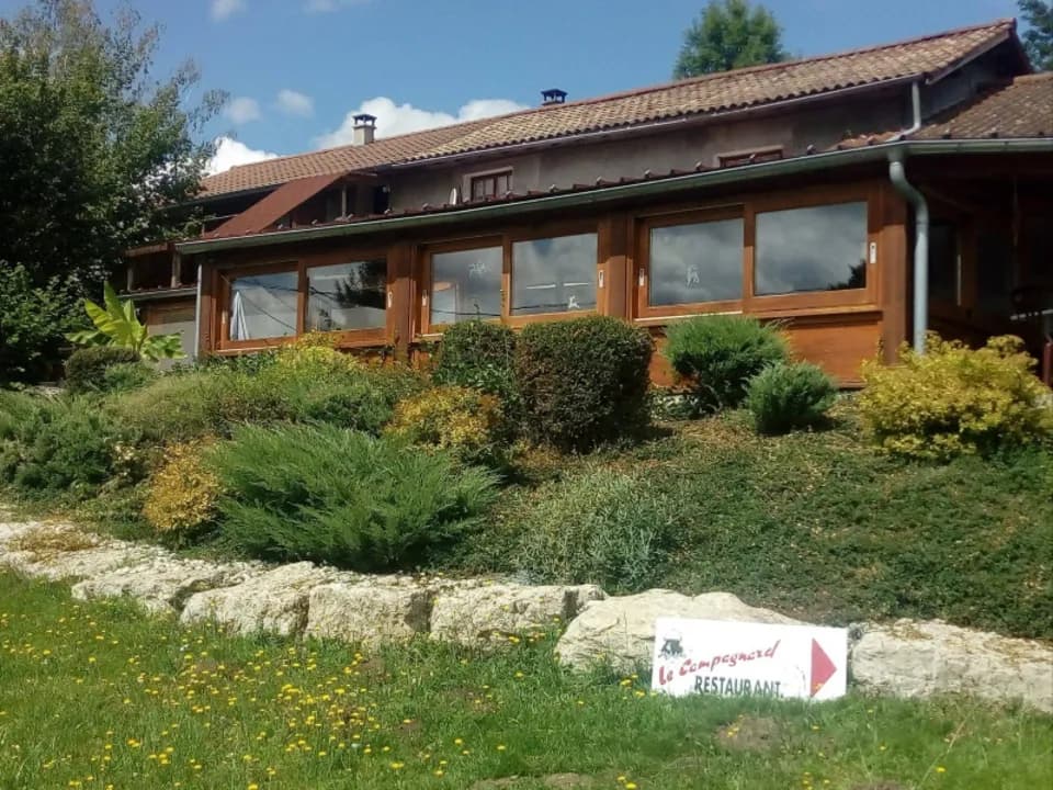 Photo 0
