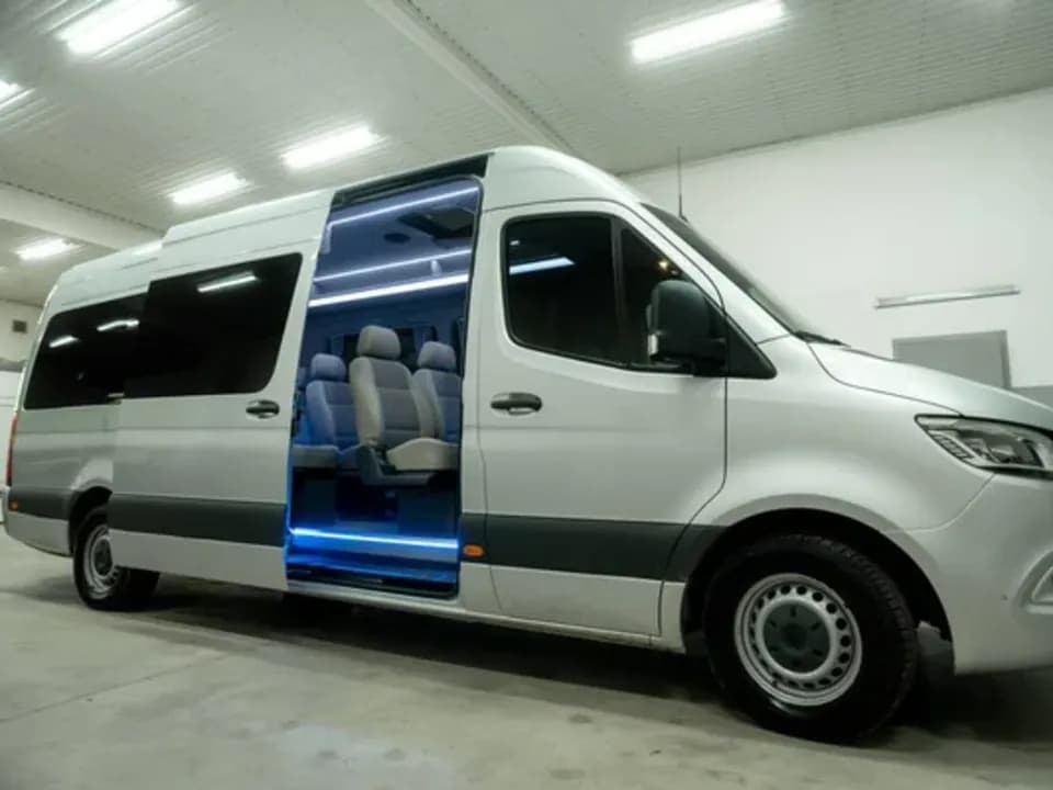 Photo 0