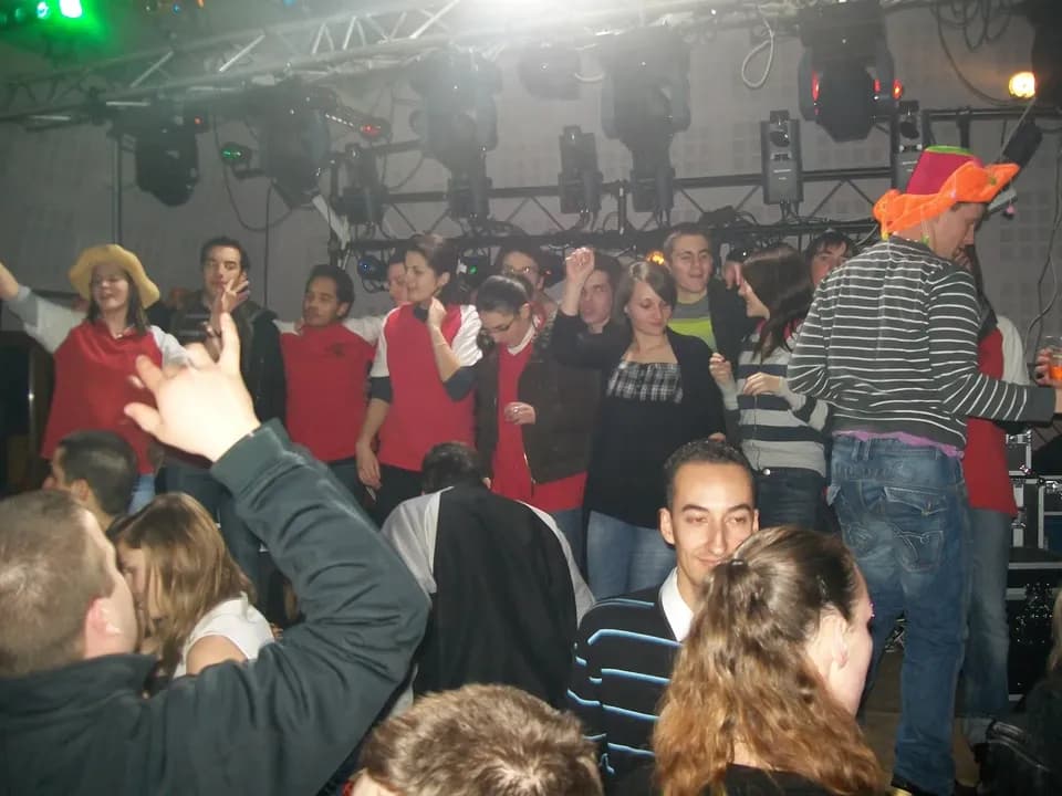 Photo 3