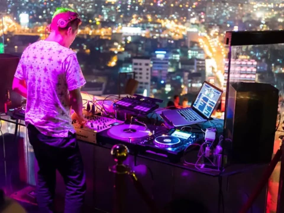 Photo 0