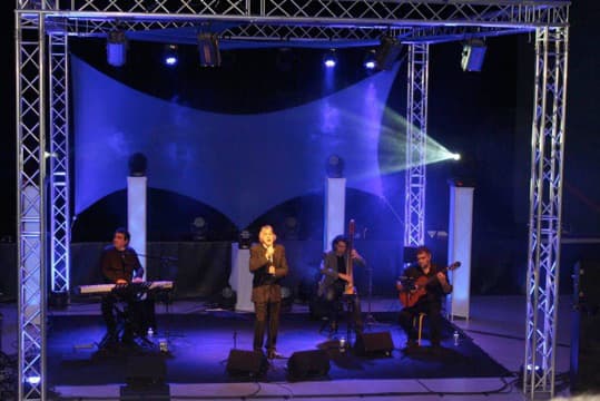 Photo 0