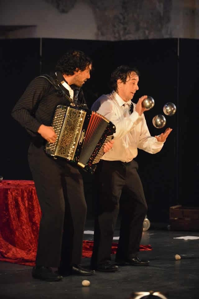 Photo 0
